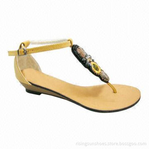Women's Trendy Thong Sandal with Tribal Beads Decorated, Comfortable Low-wedge Heel